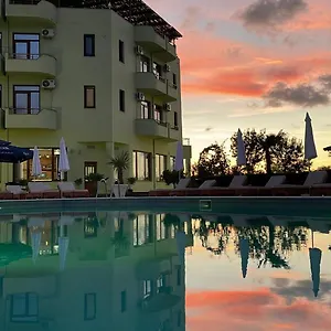 Paradise Laguna Vain Hotel Lezhë